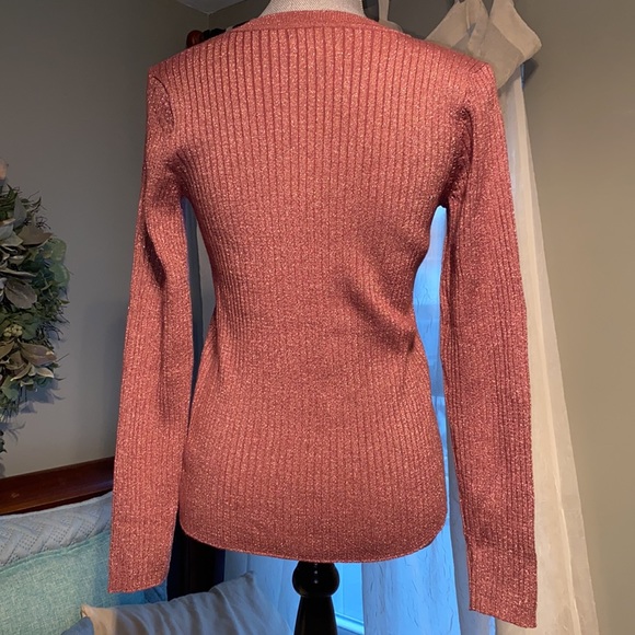 Nine West shimmer metallic crewneck ribbed fitted sweater rose pink medium - Picture 3 of 10